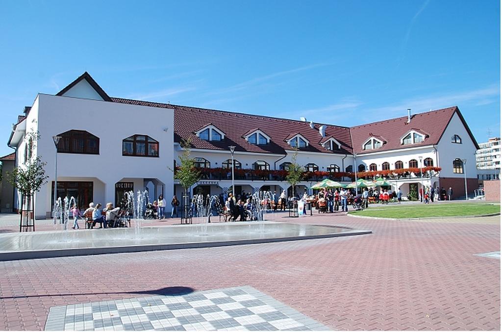 Hotel Slunecni Dvur Brno Exterior foto